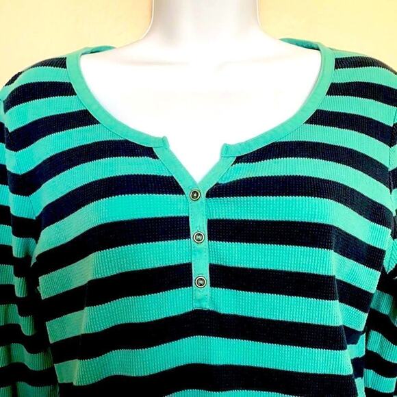 Liz Lange Maternity for Target Women Green Thermal Top L - Picture 3 of 9